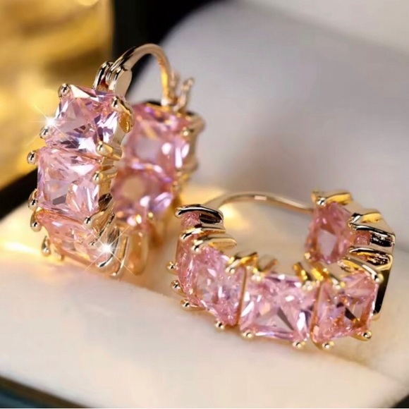 Earrings - Picture 2 of 4